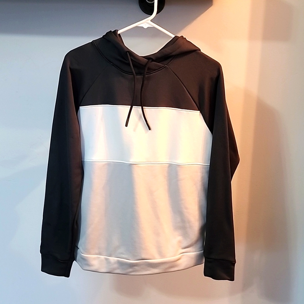 Womens Under Armour hoodie, size medium